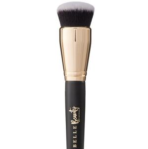 Belle Beauty Luxe Foundation Brush - Full Size - Brand New!